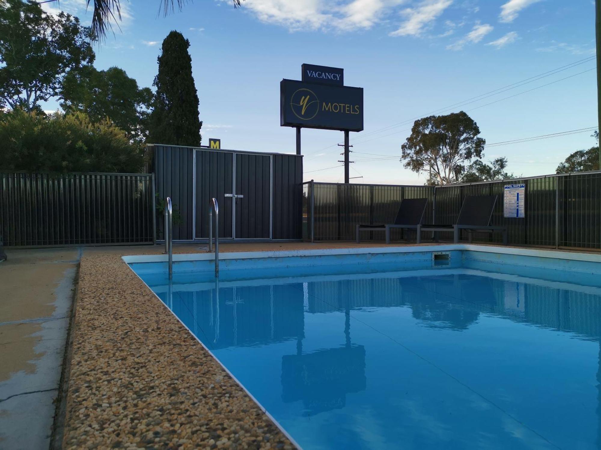 Motel Holliday Kingaroy Exterior foto